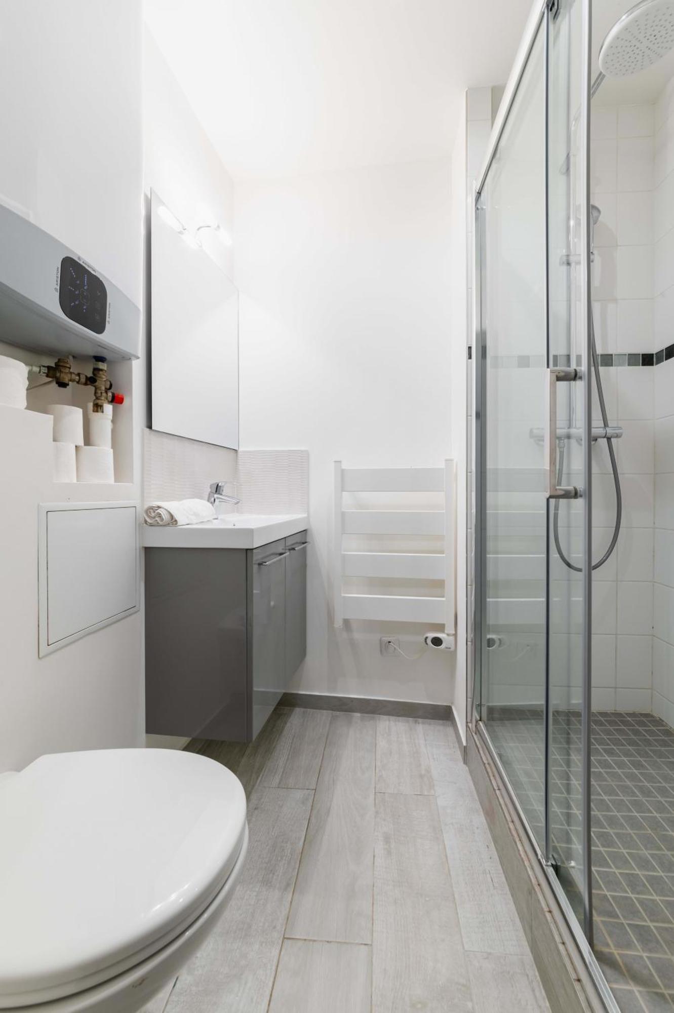דירות 2 Pieces Renovee A Neuf Paris 5 - 4P - Flat-Guest מראה חיצוני תמונה